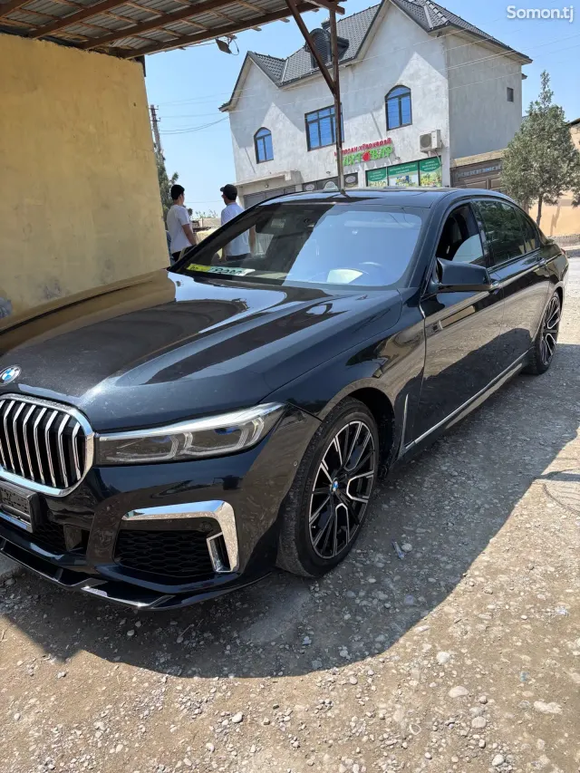 BMW 7 series 2010 · 4.4 AT