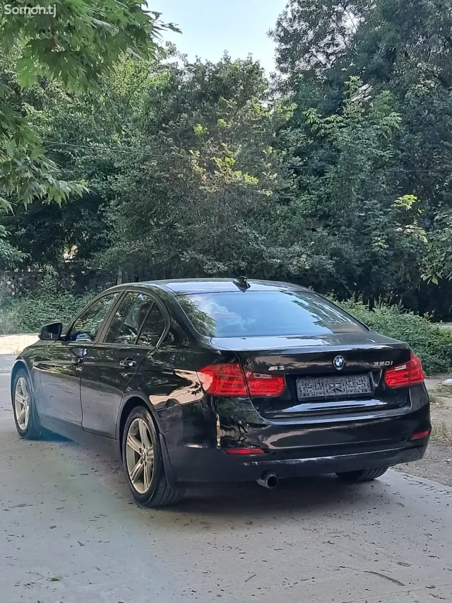 BMW 3 series 2015 · 2.0 AT