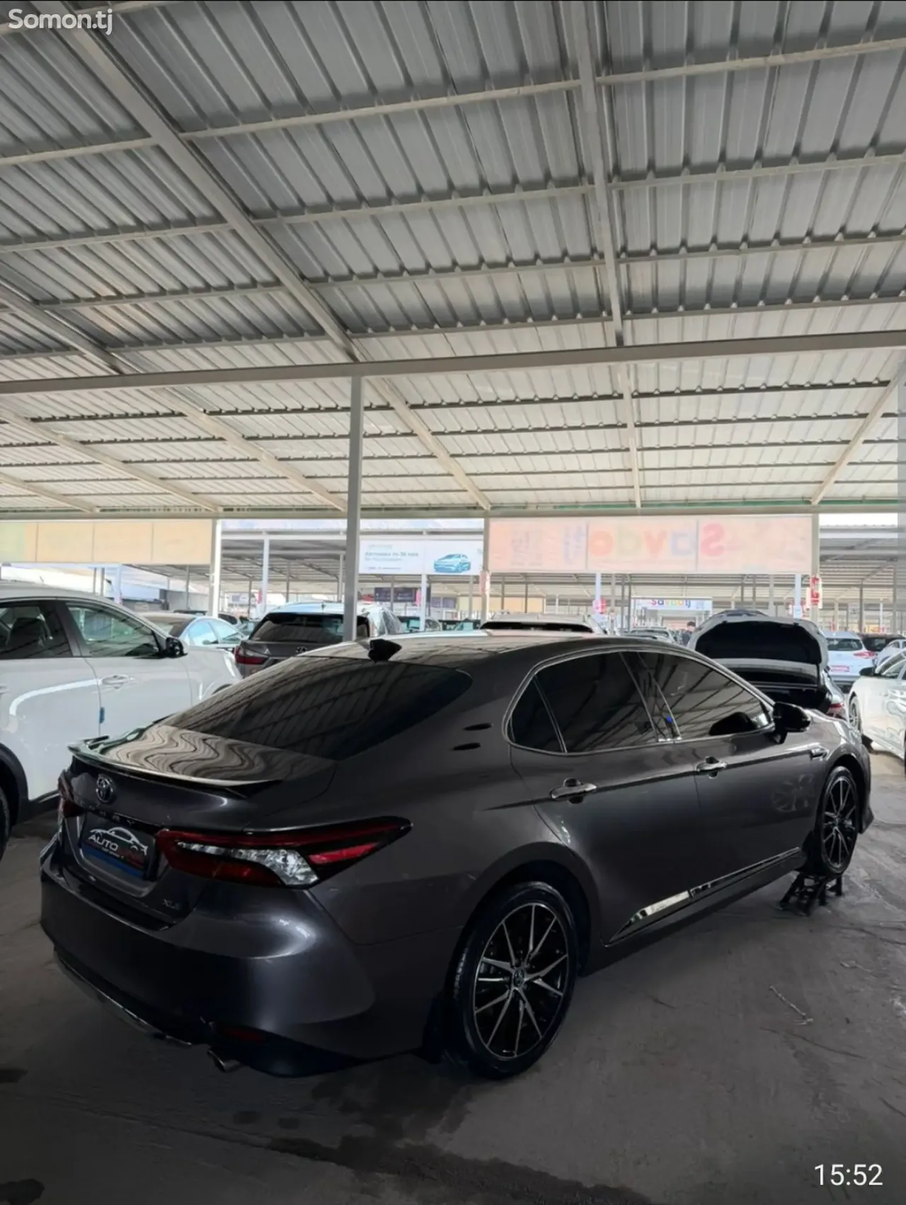 Toyota Camry 2018 · 3.5 AT