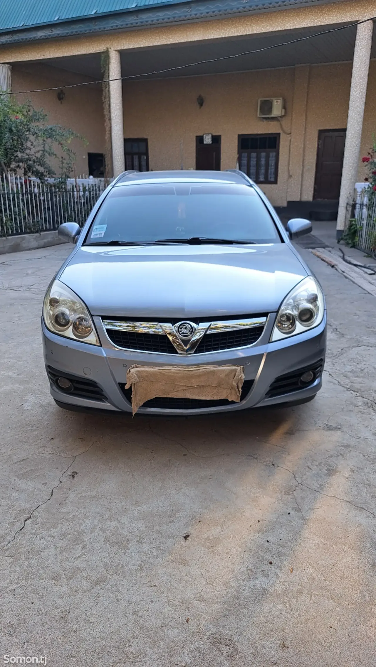 Opel Vectra C 2008 · 2.2 MT