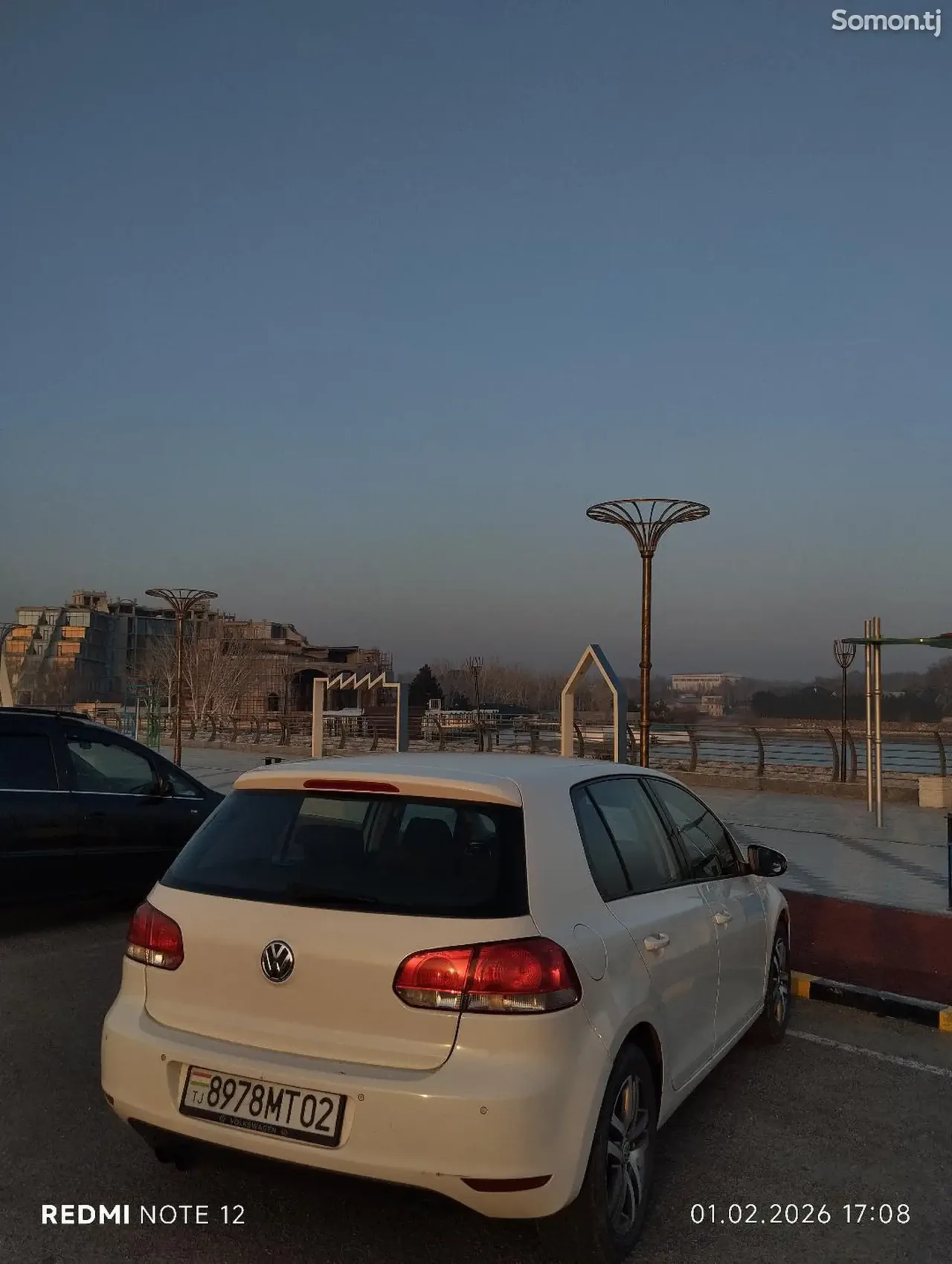 Volkswagen Golf 2010 · 2.0 AT