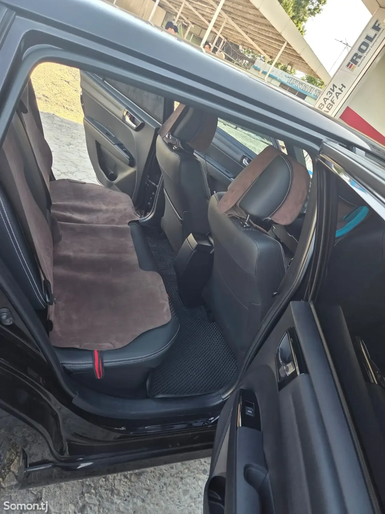 Toyota Fielder 2016 · 1.5 AT