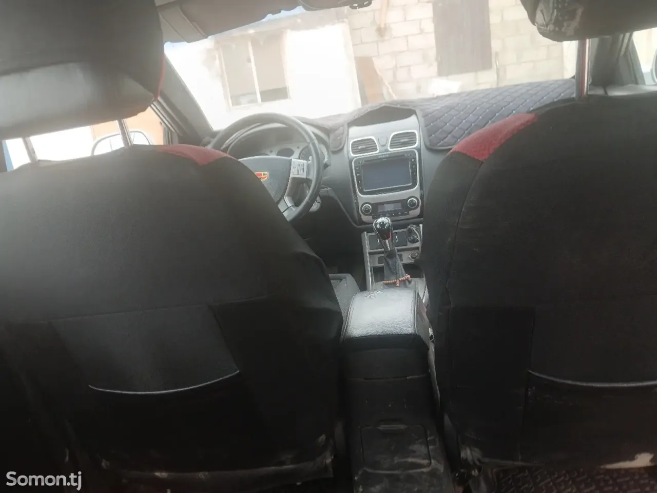 Geely Emgrand 2012 · 1.6 MT