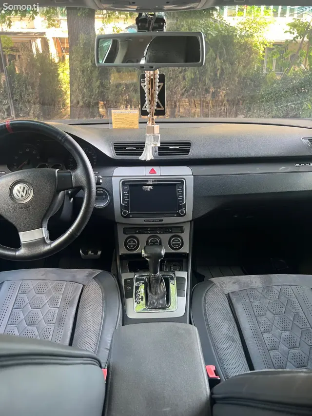 Volkswagen Passat 2007 · 2.0 AT