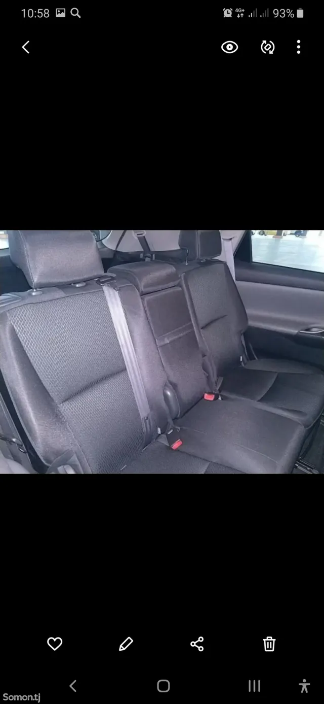 Toyota Mark X ZiO 2010 · 2.4 AT