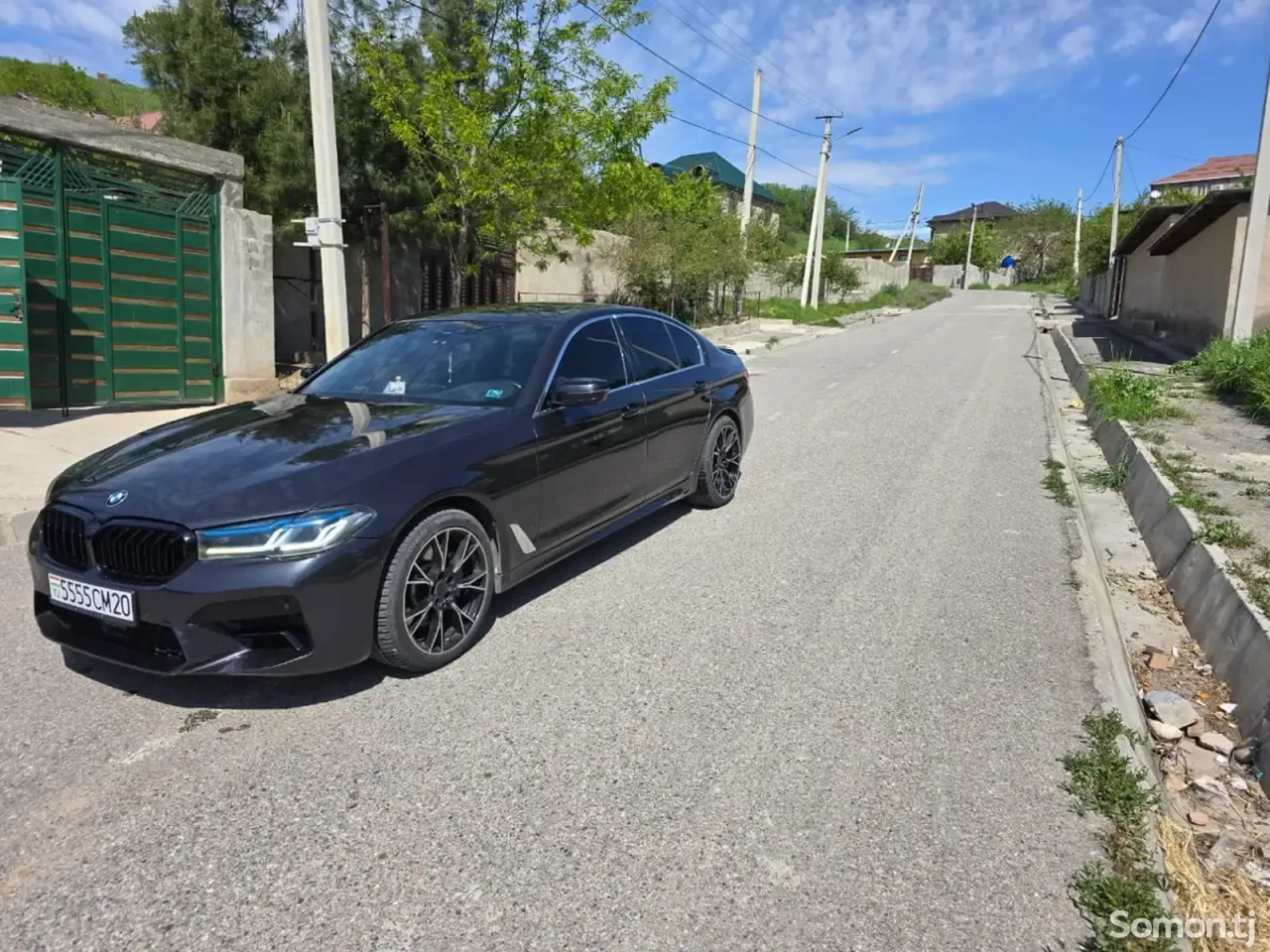 BMW M5 2019 · 2.0 AT