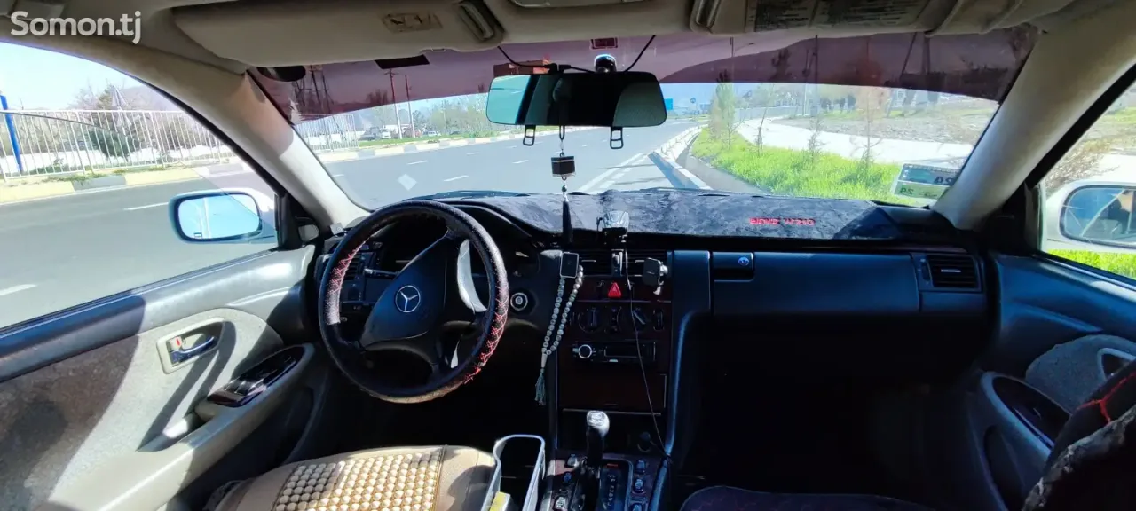 Toyota Mark II 1997 · 2.0 AT