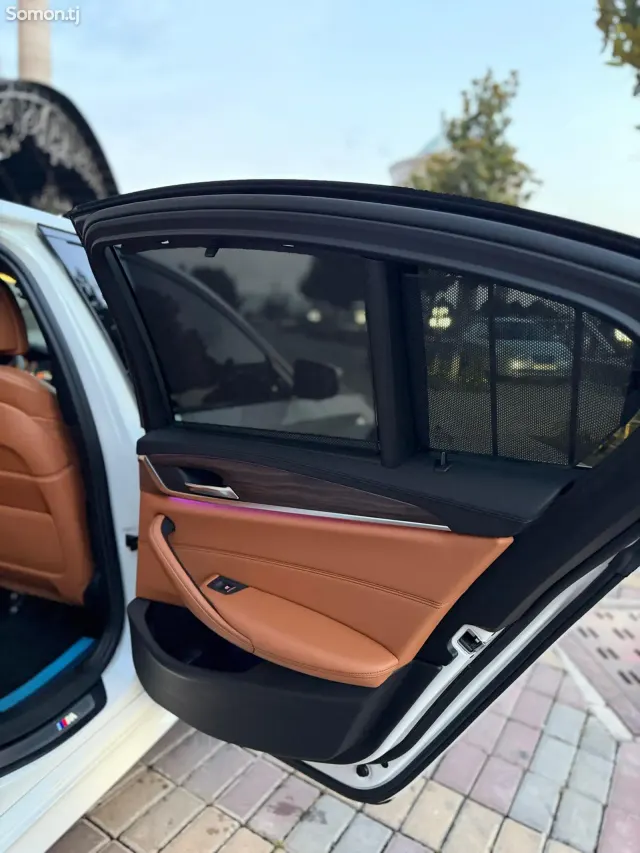 BMW 5 series 2017 · 2.0 AT
