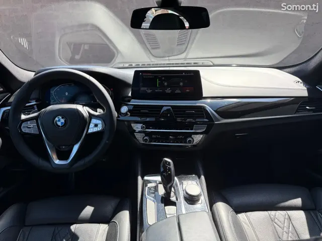 BMW 5 series 2020 · 2.0 AT