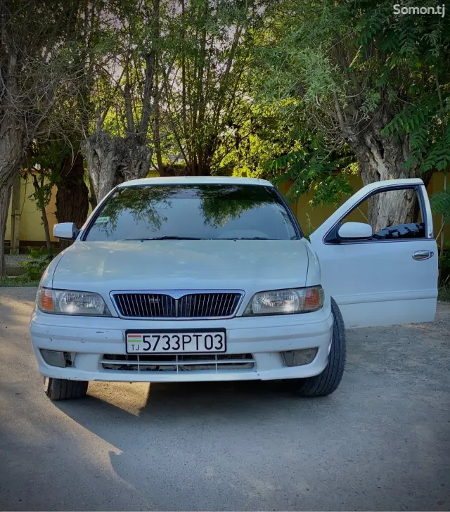 Nissan Cefiro 1997 · 2.0 AT