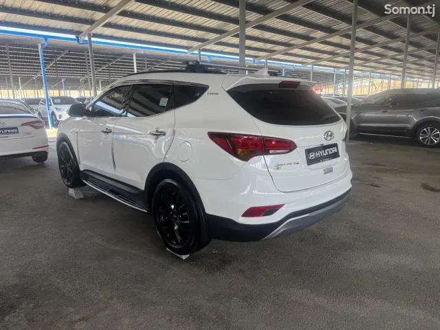 Hyundai Santa Fe 2015 · 2.2 AT