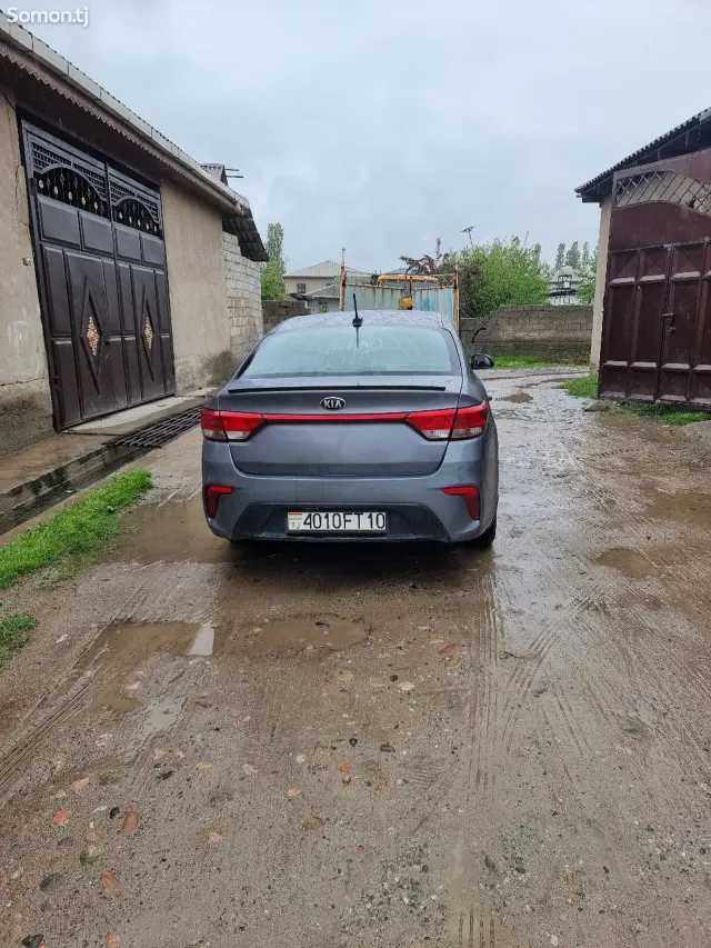 Kia Rio 2019 · 1.4 MT