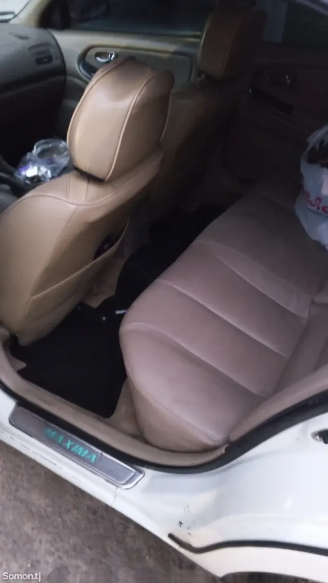 Nissan Maxima 2005 · 3.0 MT