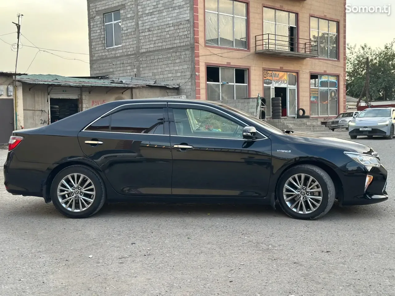 Toyota Camry 2016 · 2.5 AT