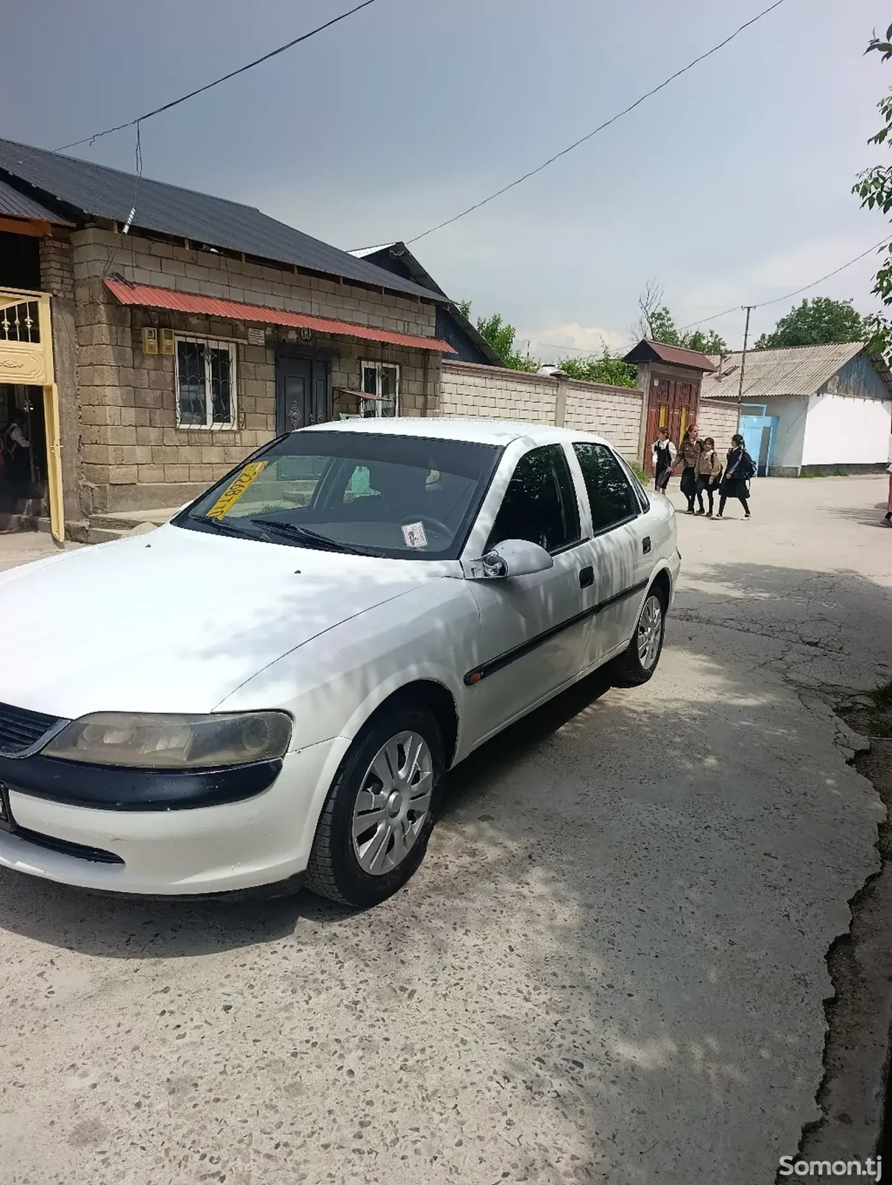 Opel Vectra B 1996 · 1.6 MT