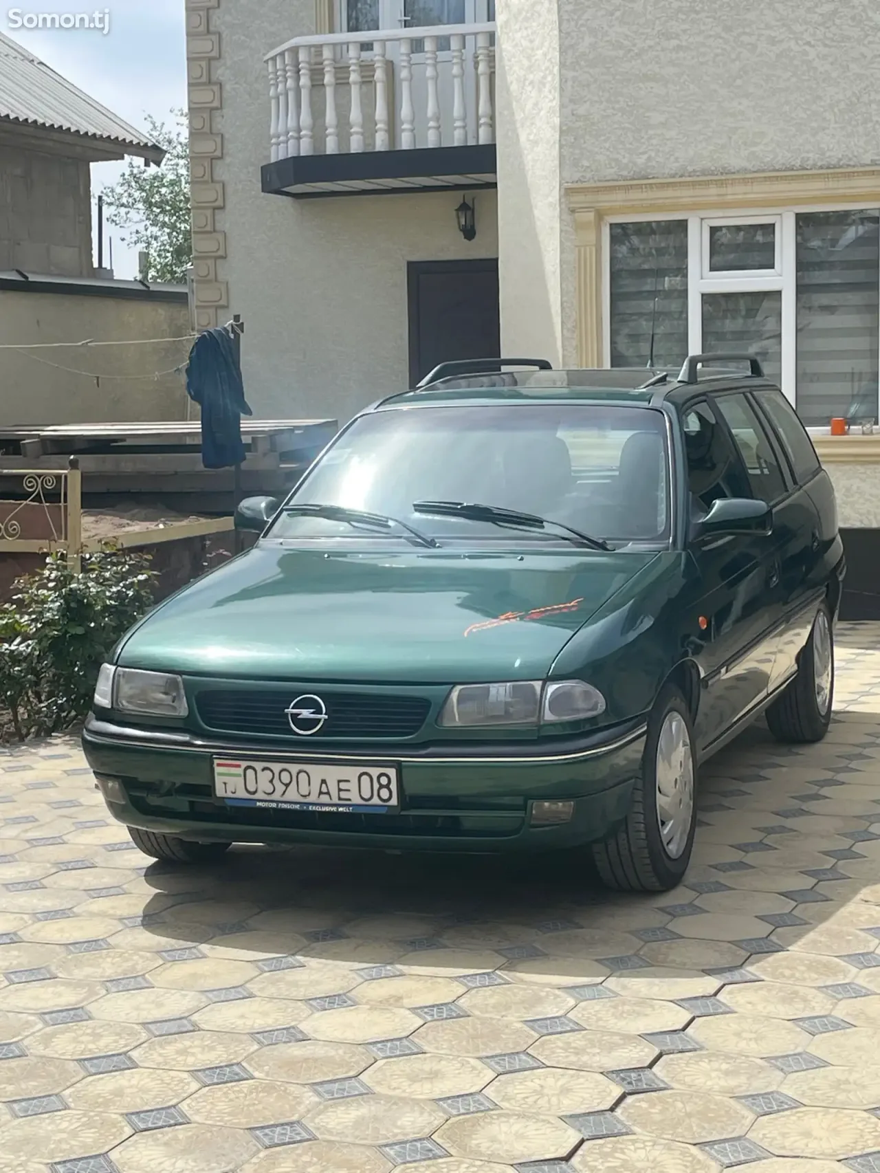 Opel Astra F 1998 · 1.6 MT