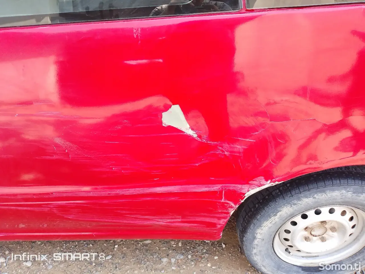 Nissan Serena 1998 · 1.6 MT