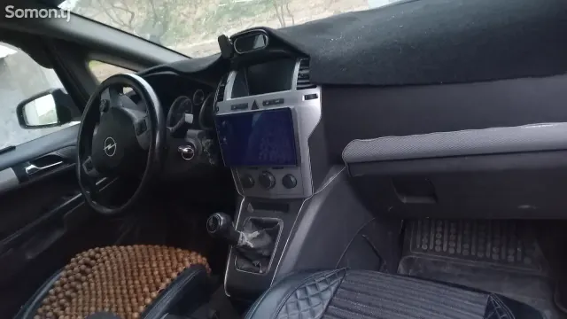 Opel Zafira 2007 · 1.8 MT