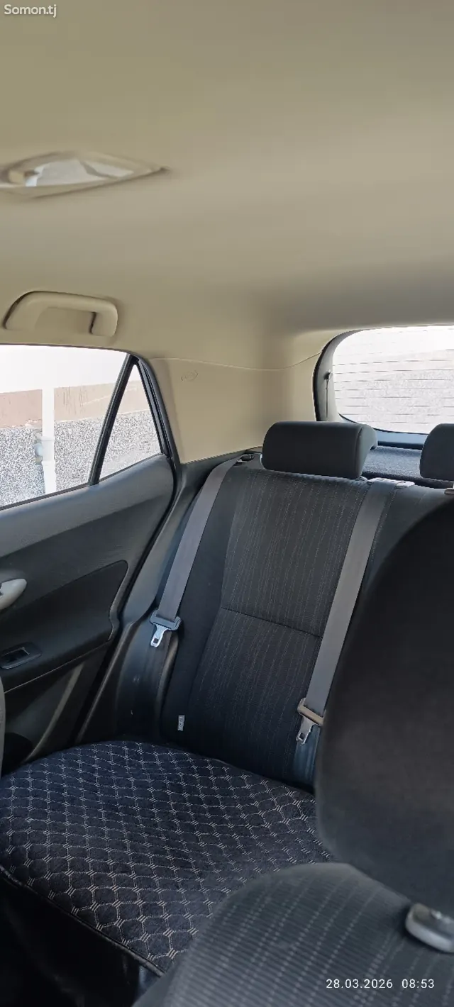 Toyota Auris 2008 · 1.4 MT