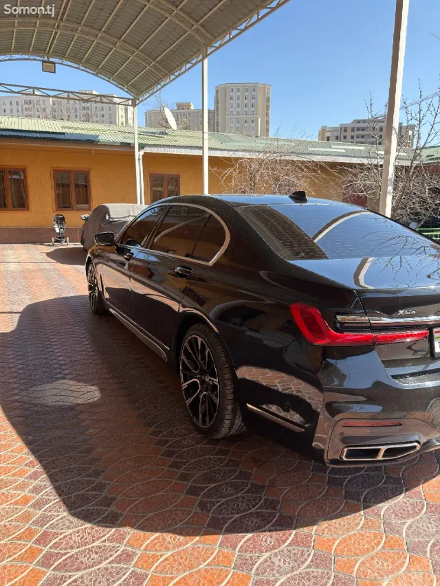 BMW 7 series 2017 · 3.0 AT