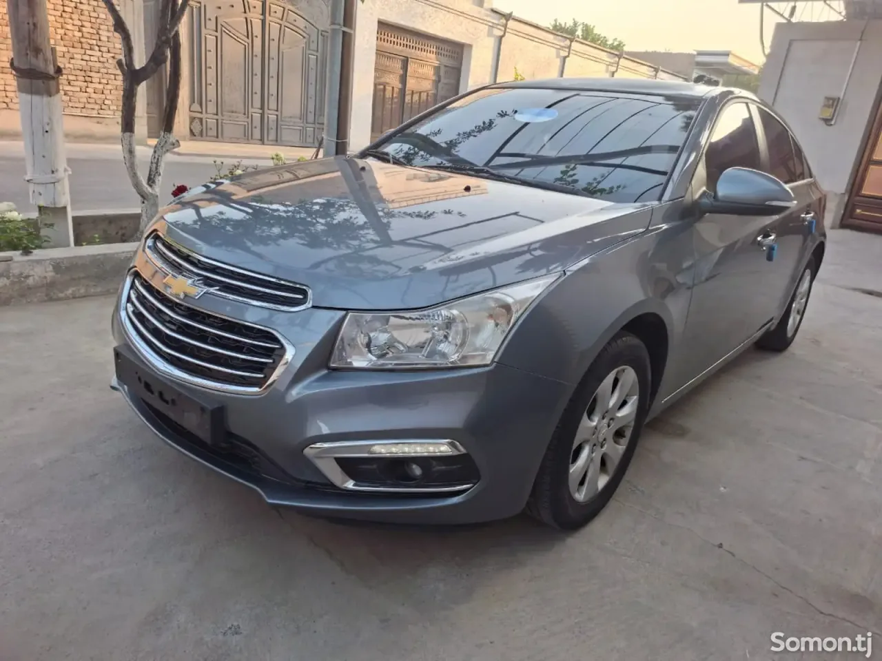 Chevrolet Cruze 2015 · 1.7 AT