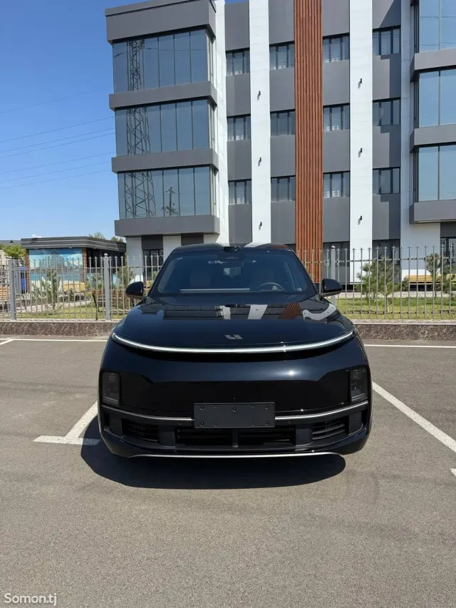 Li Auto (Lixiang) L9 2025 · 3.5 AMT