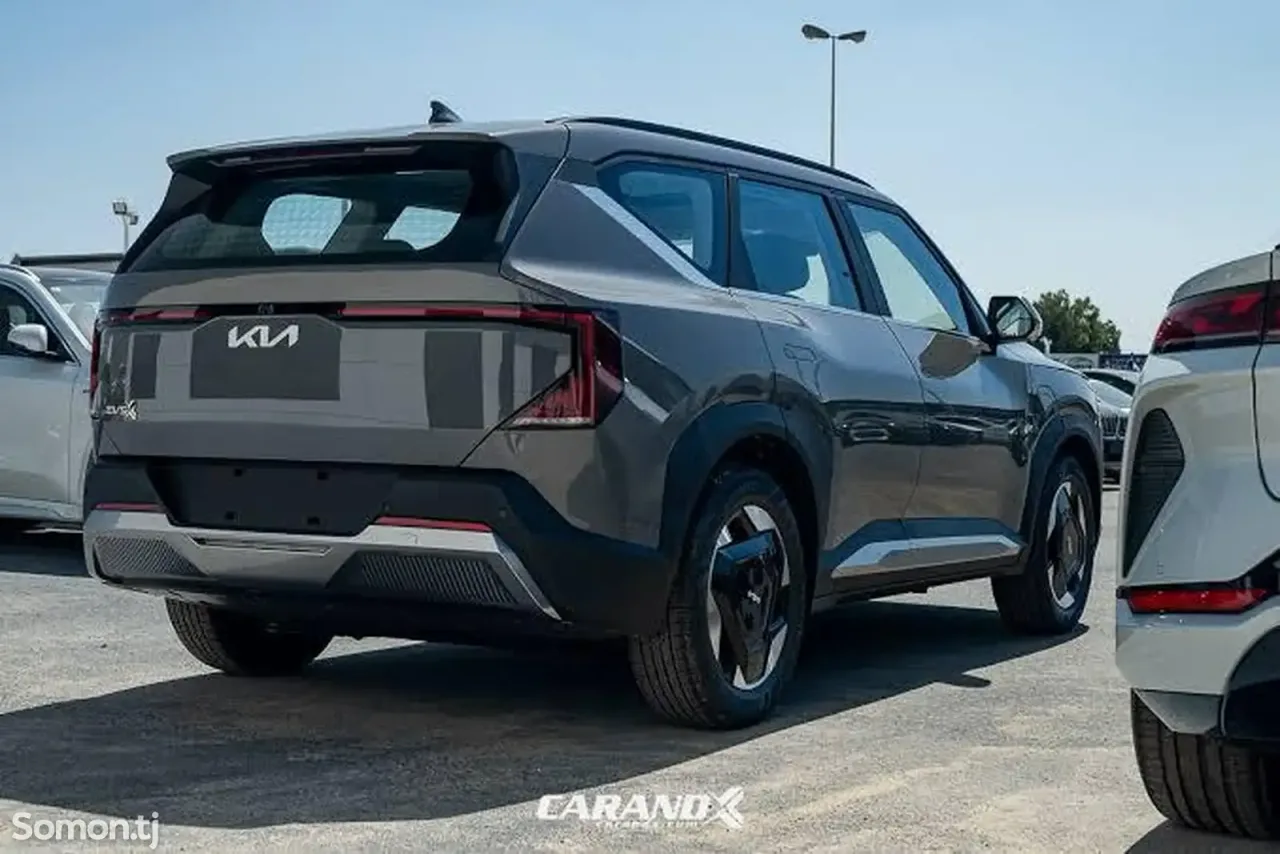 Kia EV 2025 · AT