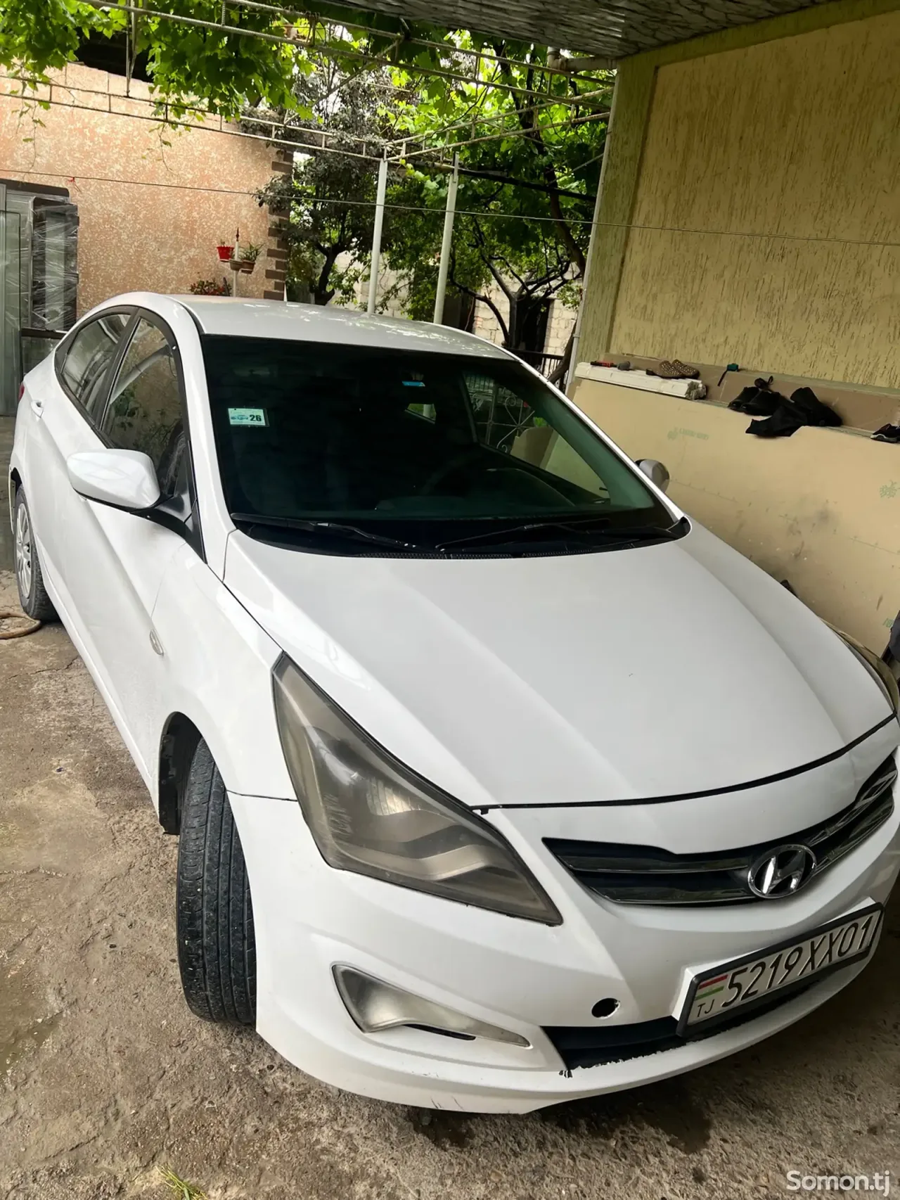 Hyundai Solaris 2016 · 1.4 MT