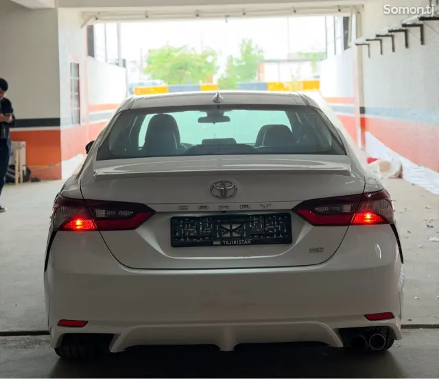 Toyota Camry 2024 · 2.5 AT