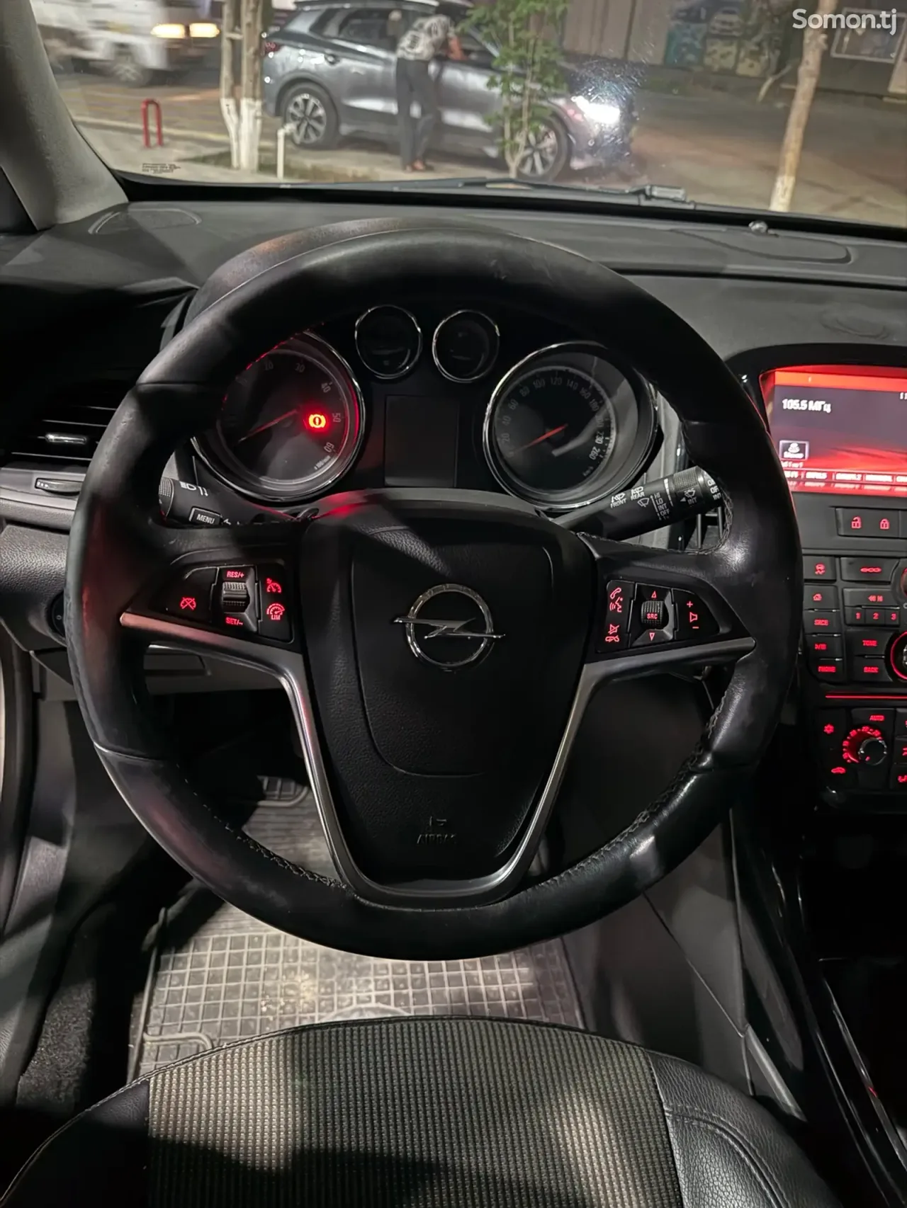 Opel Astra J 2016 · 1.6 MT