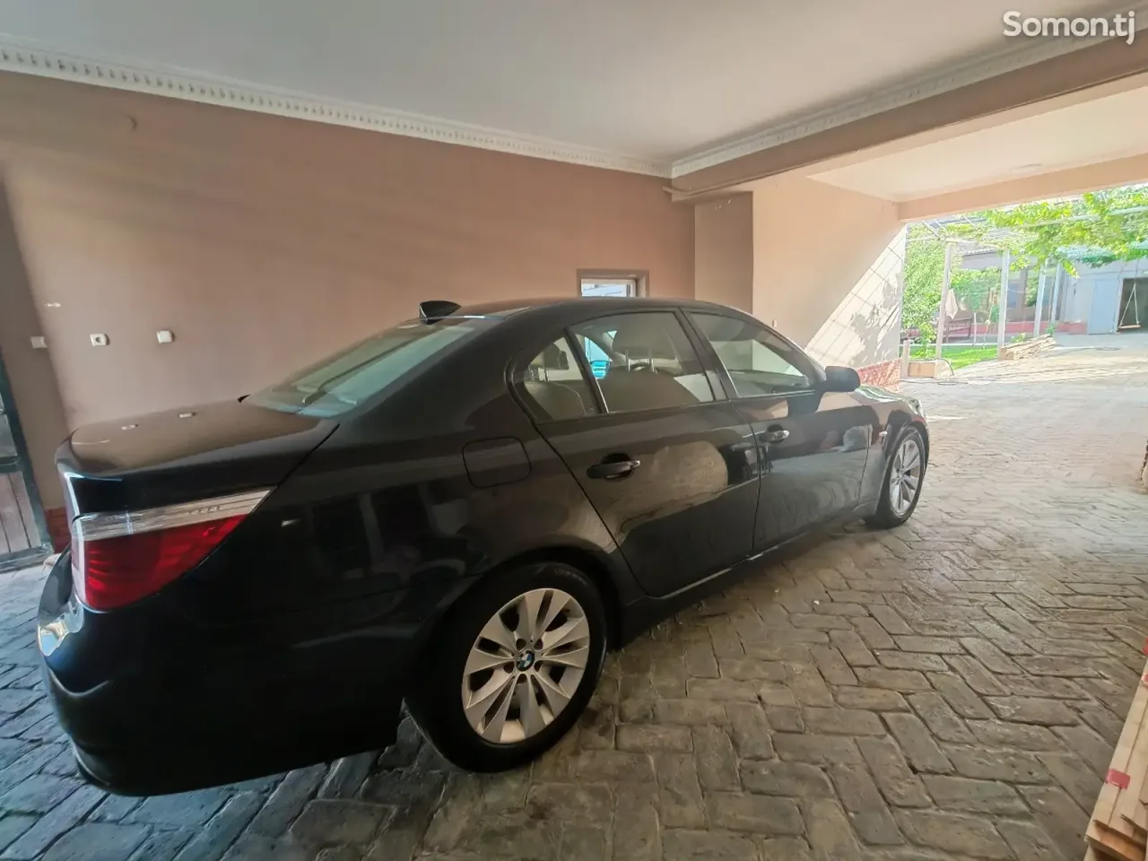 BMW 5 series 2008 · 3.0 AT