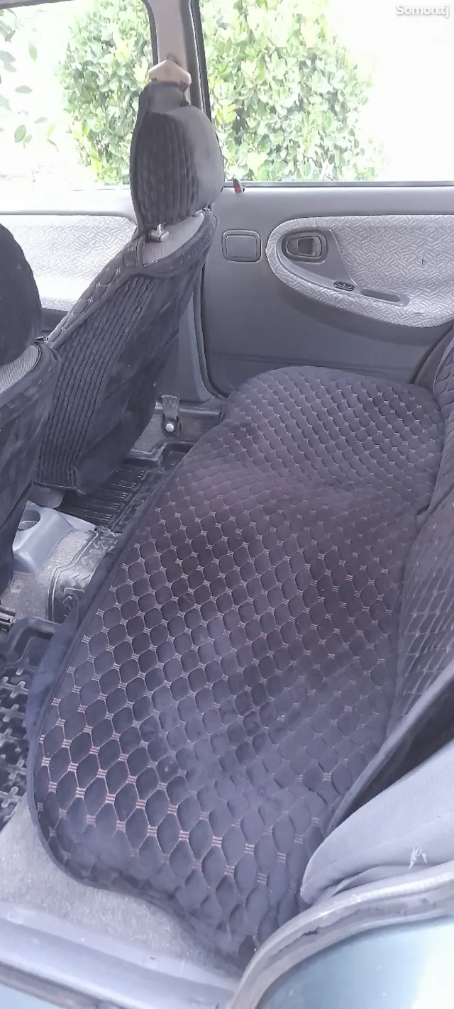 Daewoo Nexia 1996 · 1.6 MT