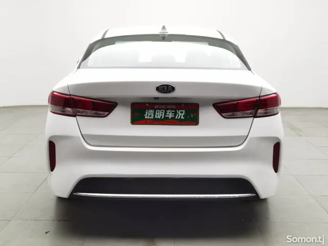 Kia K5 2017 · 2.0 AT