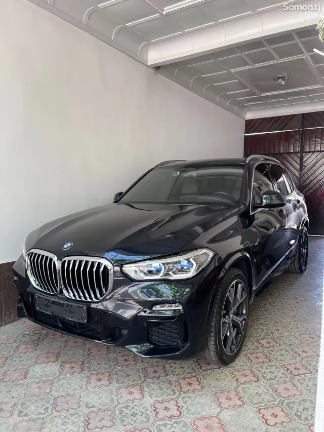 BMW X5 2021 · 4.0 AT