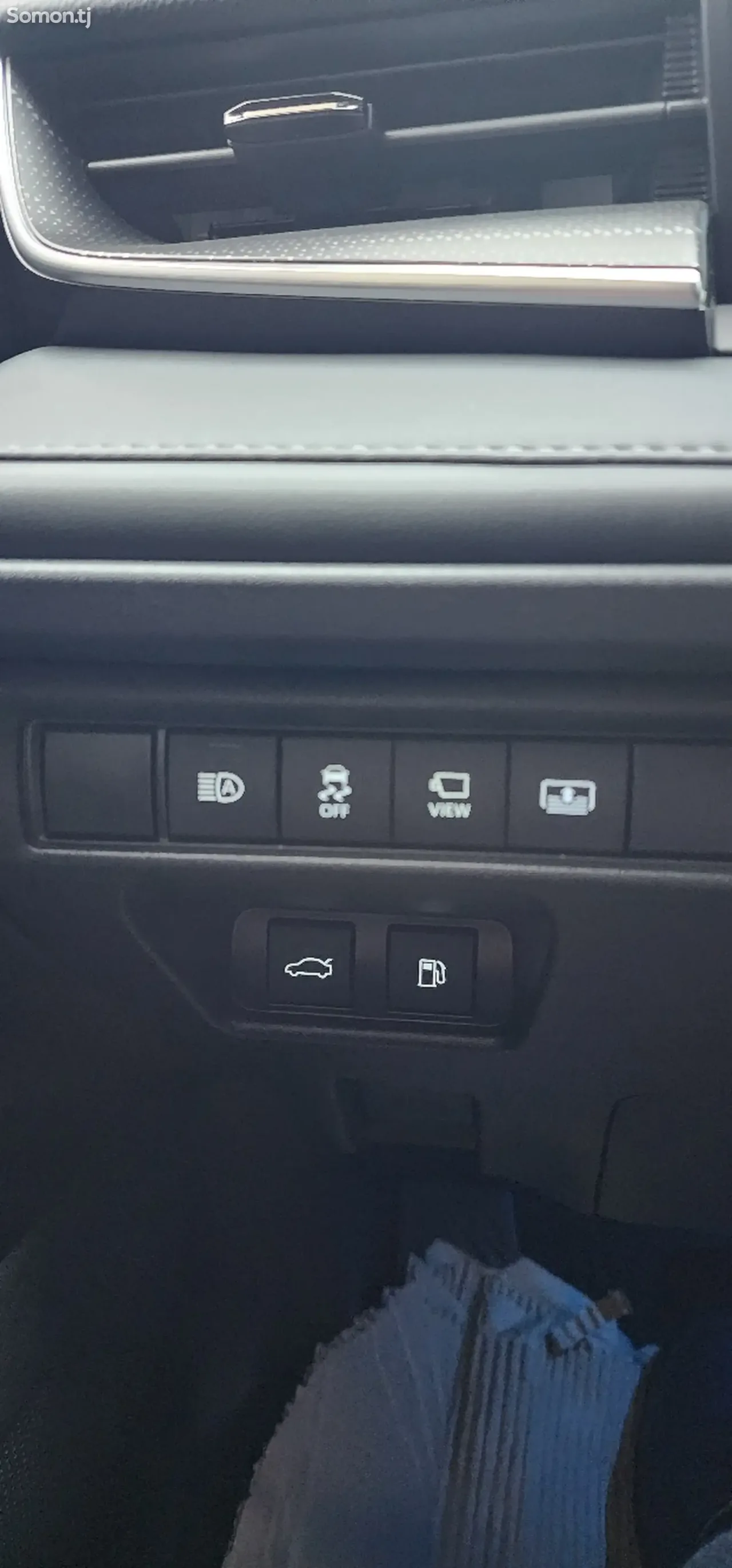 Toyota Camry 2026 · 2.5 AT
