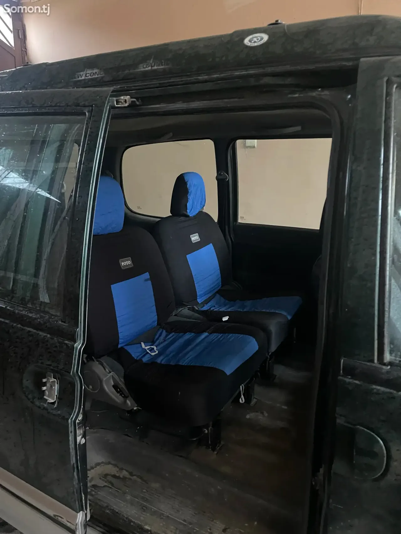 Nissan Serena 2000 · 1.6 MT