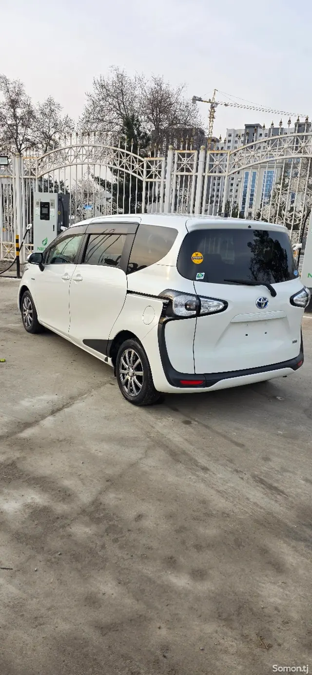 Toyota Sienta 2016 · 1.5 CVT