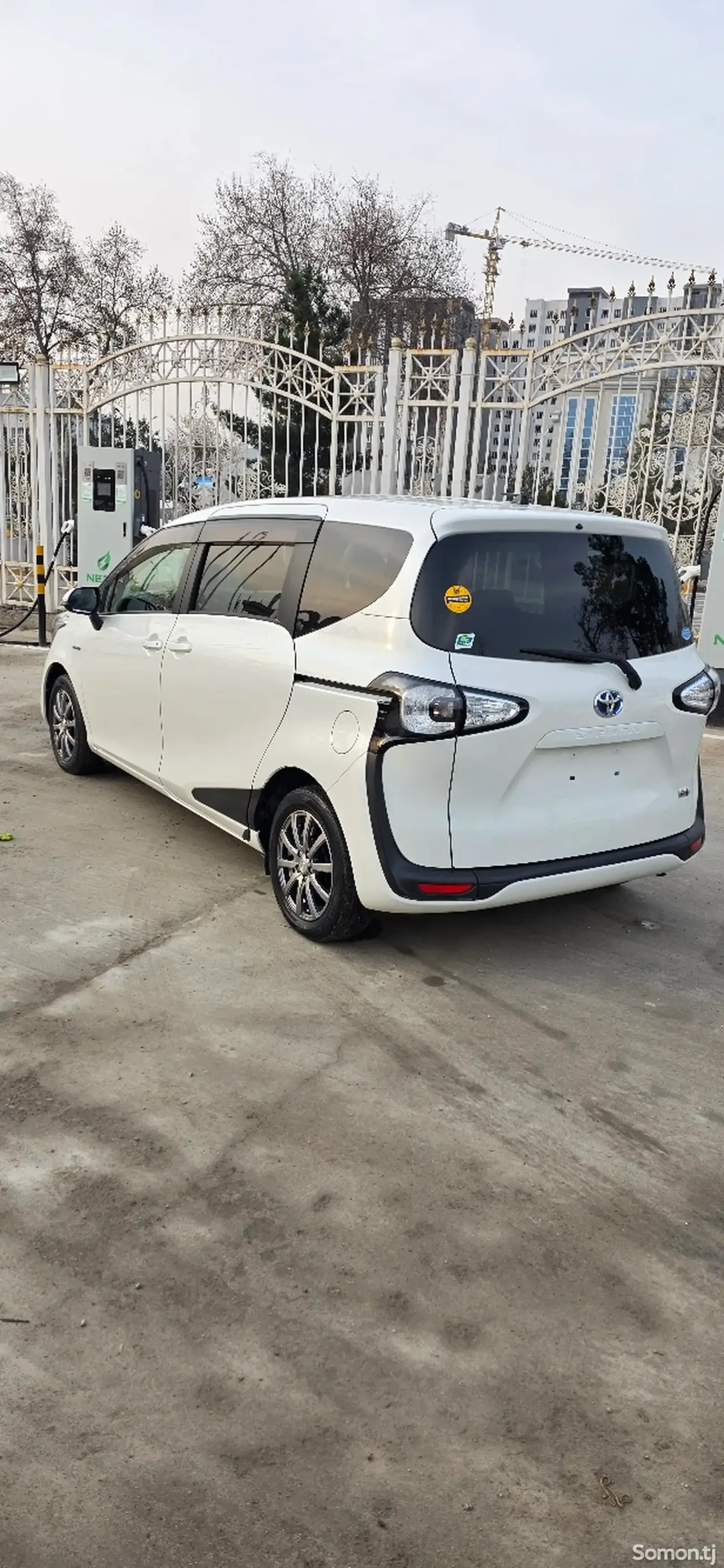 Toyota Sienta 2016 · 1.5 CVT