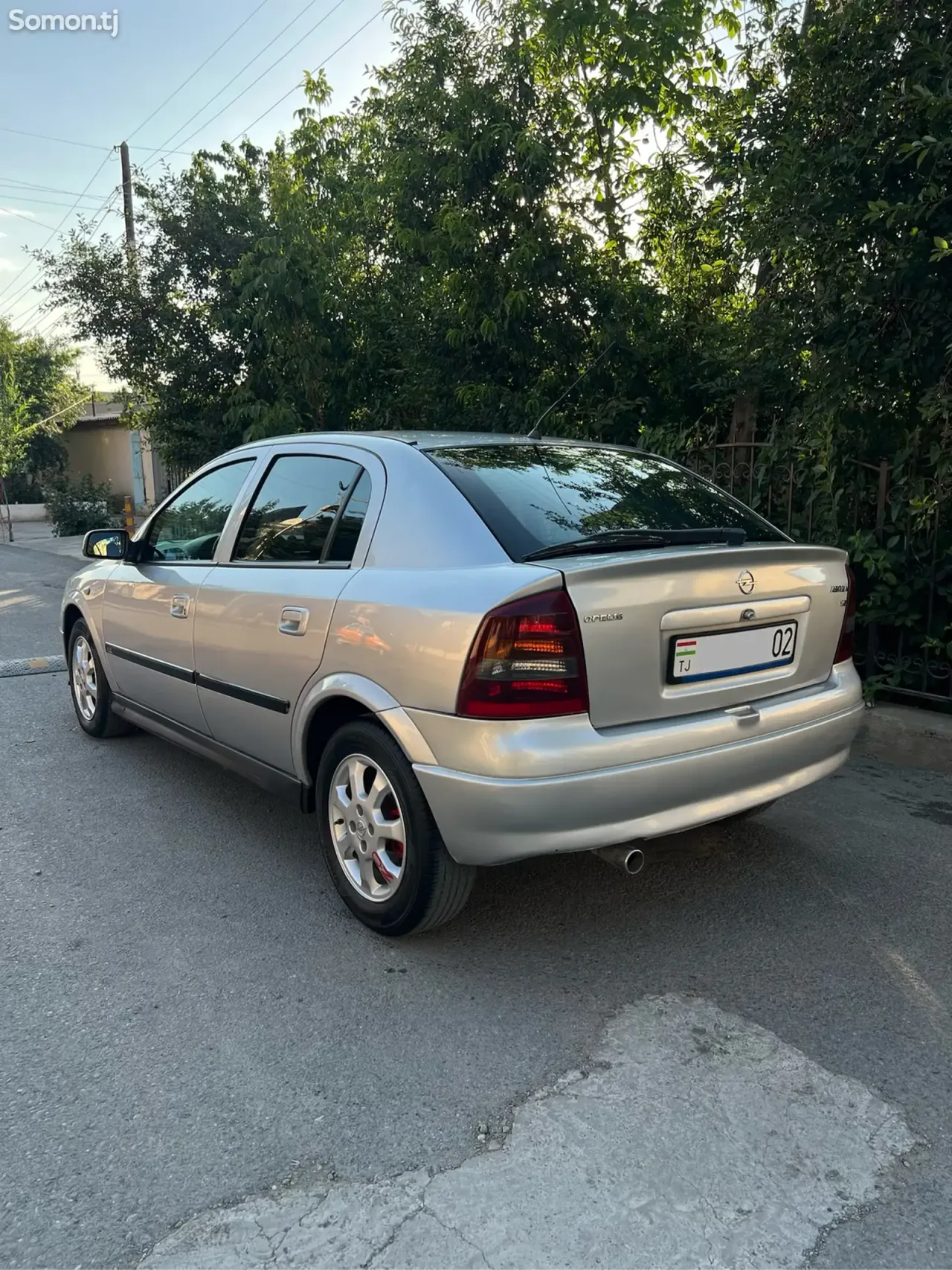Opel Astra G 2001 · 1.6 MT