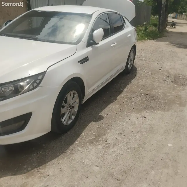 Kia K5 2013 · 2.0 AT
