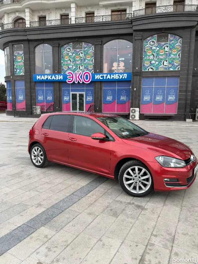 Volkswagen Golf 2015 · 1.6 AT