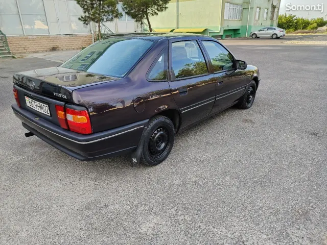 Opel Vectra A 1993 · 1.6 MT