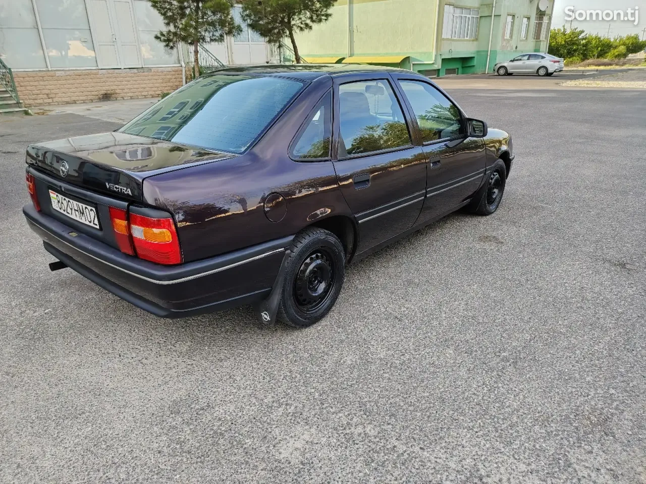 Opel Vectra A 1993 · 1.6 MT