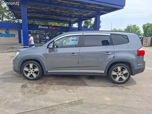 Chevrolet Orlando 2015 · 2.0 AT
