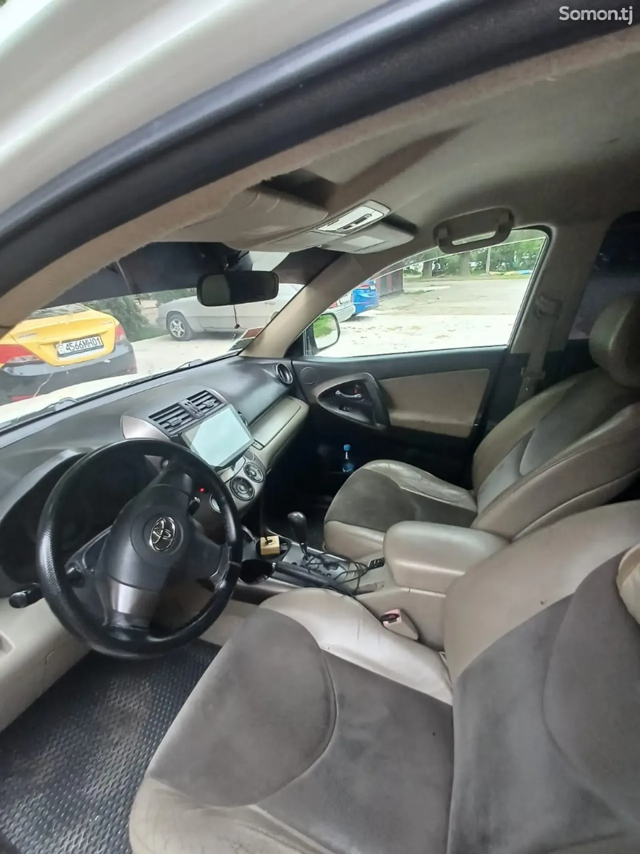 Toyota RAV 4 2007 · 2.4 AT