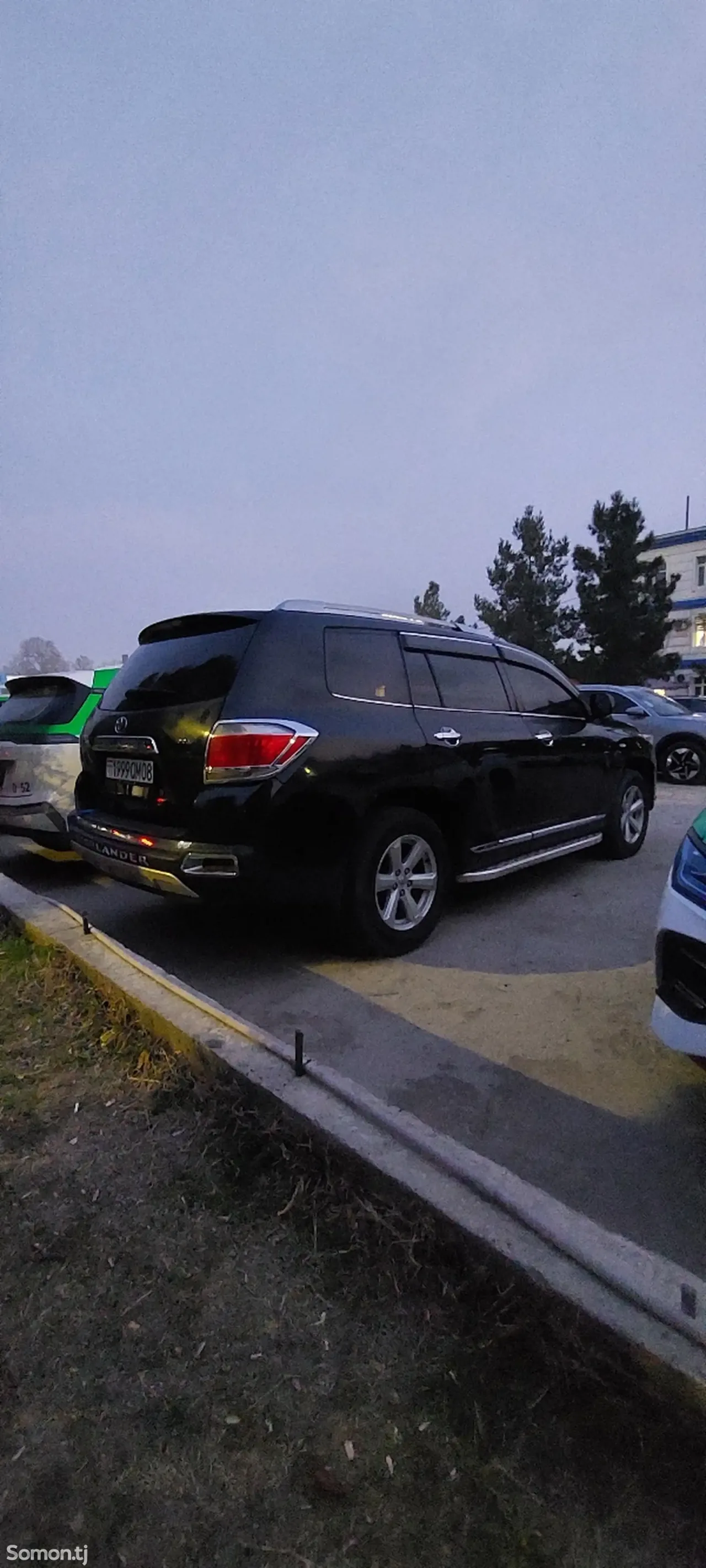Toyota Highlander 2014 · 2.7 AT