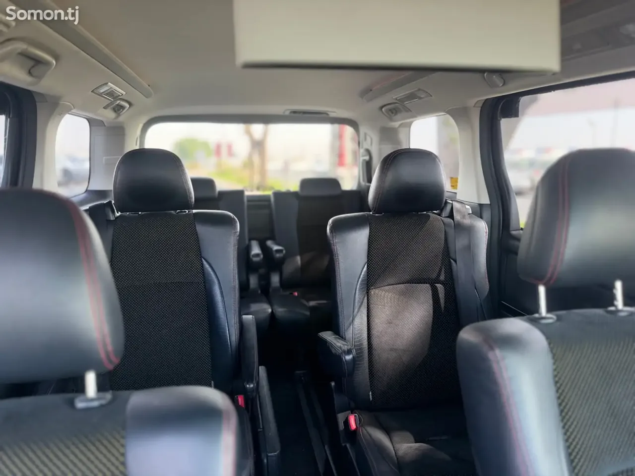 Toyota Vellfire 2014 · 2.4 AT