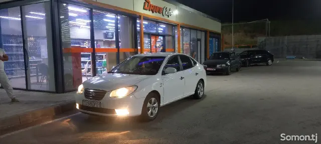 Hyundai Avante 2007 · 1.6 AT