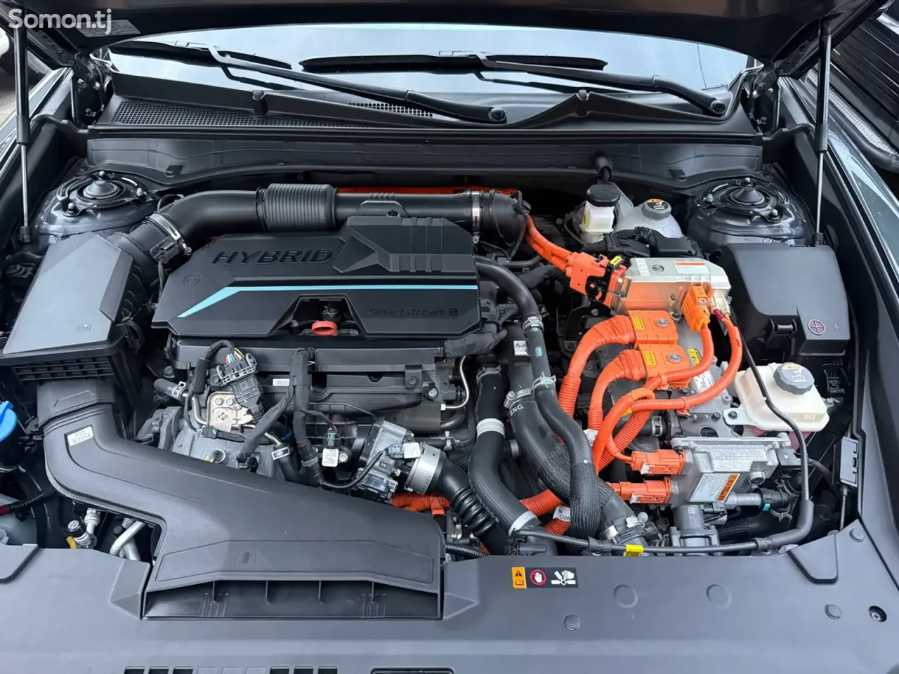 Hyundai Grandeur 2023 · 1.6 AT