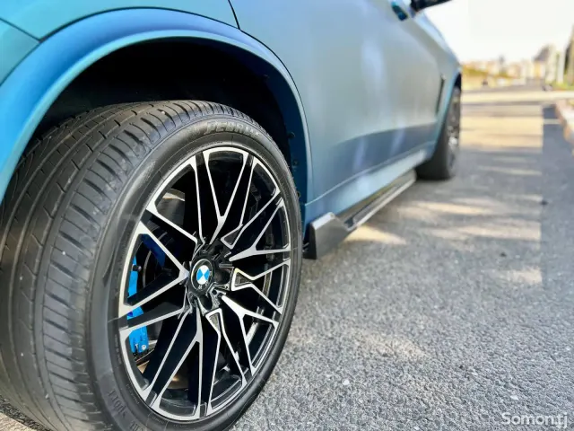BMW X5 2016 · 3.0 AT
